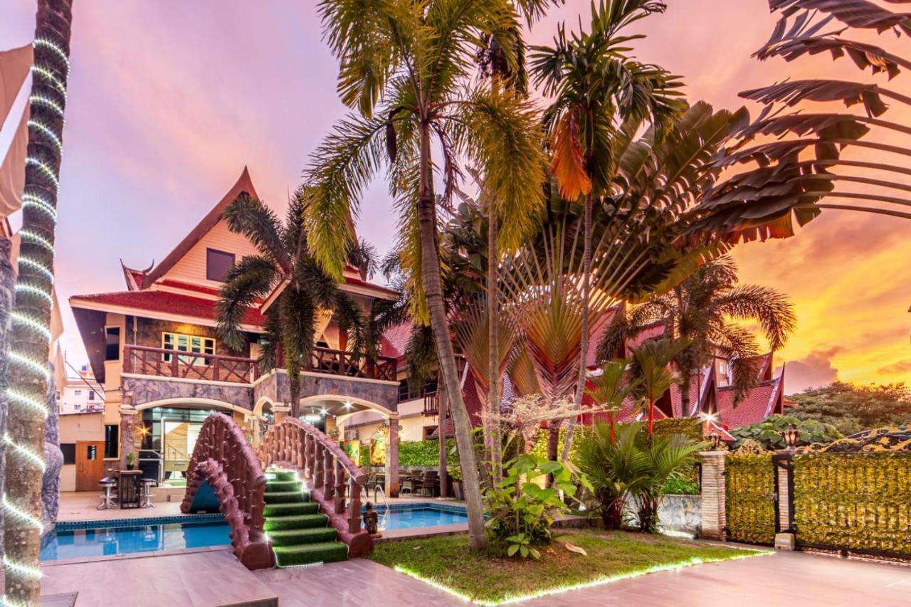 Villa Cologne​ @Nanai Villa Patong 외부 사진